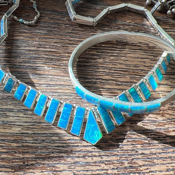 Vintage Mexico Blue Opal collar necklace & 925 blue opal hinged bracelet - Picture 13 of 13